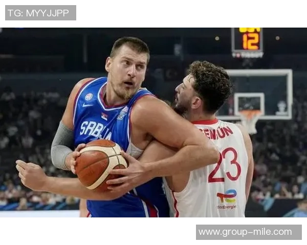 约基奇强势防守申京全场仅得2分8投1中表现惨淡