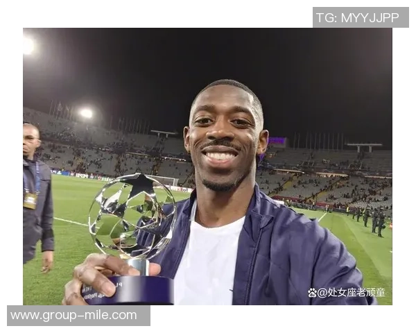 扎伊尔埃梅里盛赞登贝莱展现无与伦比的魔力与才华