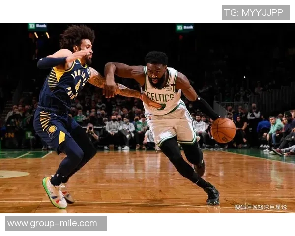 绿军与步行者对决全场仅犯规14次展现极致洁癖篮球风格 绿军与步行者对决全场仅犯规14次展现极致洁癖篮球风格